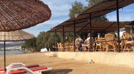 Ulaş Café &amp; Beach